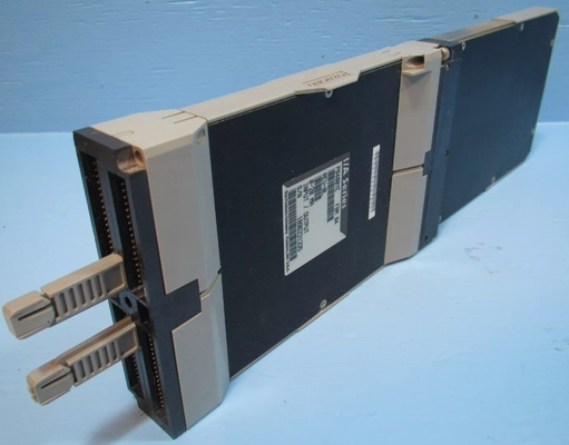 Foxboro P0400YE FBM04 0-20 MA Modul antarmuka berisi empat saluran input analog DC dan empat saluran output