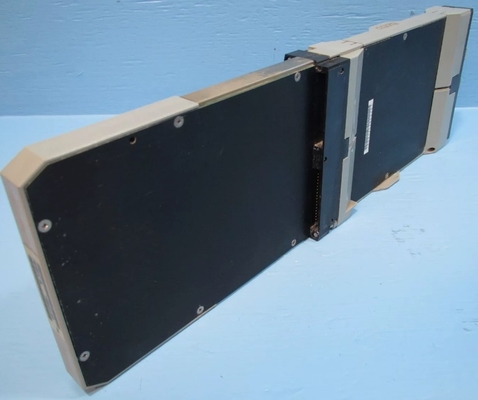Foxboro P0400YE FBM04 0-20 MA Modul antarmuka berisi empat saluran input analog DC dan empat saluran output