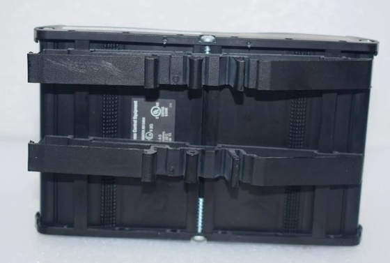 Foxboro P0916AA FBM201 /B/C/D Analog Input Module berisi delapan saluran analog Input menerima A 2 kabel