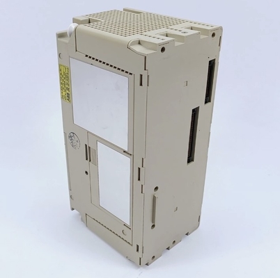 07ZE61 GJV3074321R302 ABB Unit Pusat 2 Subracks Dengan 18 slot I / O