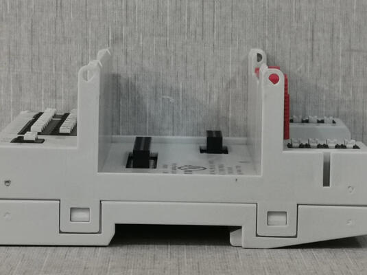 Honeywell XS821-22 24Vdc 110mA Floating Output Terminal Socket dengan desain pemisahan modul dan basis