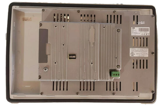 Panel Operator ABB PP846 3BSE042238R1 dari seri Panel 800