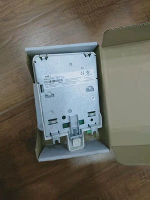 SB822 ABB AC 800M Unit Baterai Isi Ulang Suku Cadang PLC 3BSE018172R1