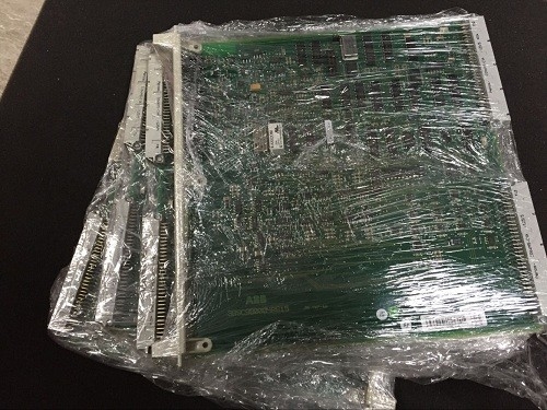 DSBC176 ABB S100 I/O Bus Extender Board Modul PLC Suku Cadang 3BUR001661R1