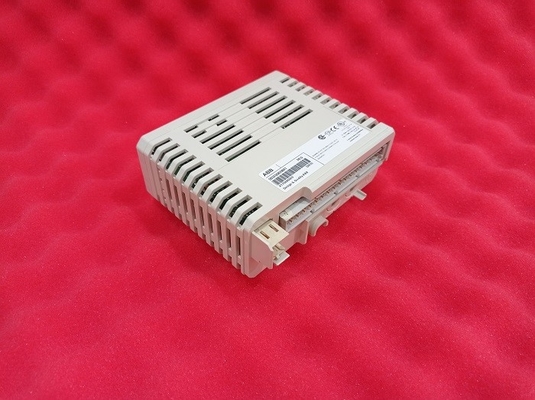 DI810 ABB S800 Modul Input Digital 24V 16 CH PLC Spare Parts 3BSE008508R1