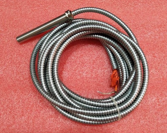 PR9376/010-001 EPRO Efek Hall Sensor Kecepatan / Kedekatan Dengan Kabel Lapis baja Panjang Kabel 3m