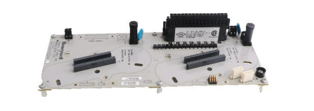 DC-TUIO31 Komponen Terminal I/O Umum Honeywell (IOTA) 24Vdc 110mA Modul IOTA Non-Redundan