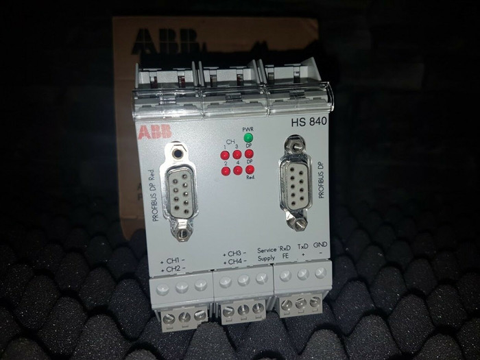 HS840 ABB PROFIBUS Menghubungkan Perangkat 4 Saluran Head Station Dengan Redundansi PLC Spare Parts 3BDH000307R0101